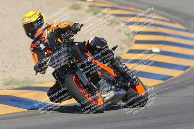 media/Sep-25-2023-Moto Forza (Mon) [[81ffa65e0a]]/A Group/Session 2 (Turns 9 and 10)/